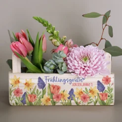 Personalisierter Geschenkkorb & Pflanzkiste 'Frühlingsgrüße' aus Holz mit Wunschtext | 3 Varianten