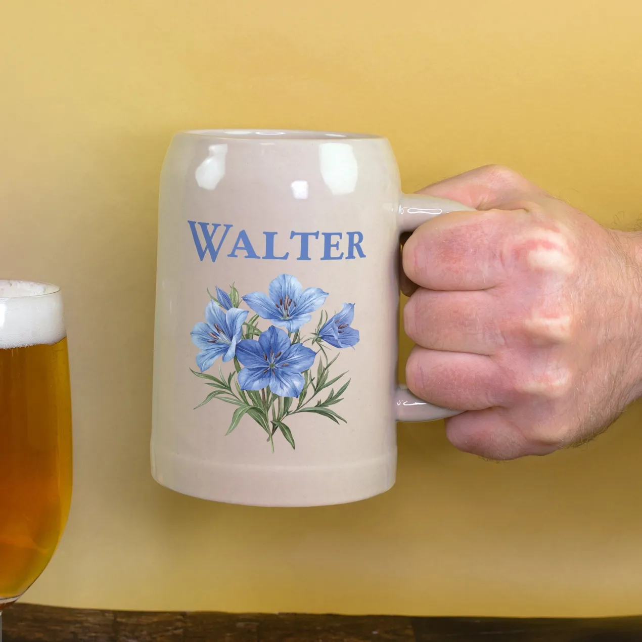 Personalisierter Keramik Bierkrug 'Enzian' mit Name | Steingut Bierglas 0,5 oder 1 Liter