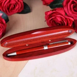 Personalisierter Kugelschreiber in Holzbox