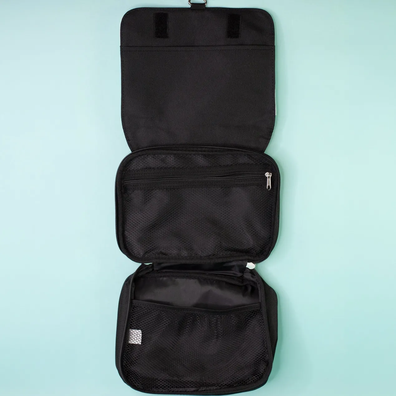 Personalisierter Kulturbeutel mit Berge Motiv | Waschtasche zum Aufhängen für Bergsteiger