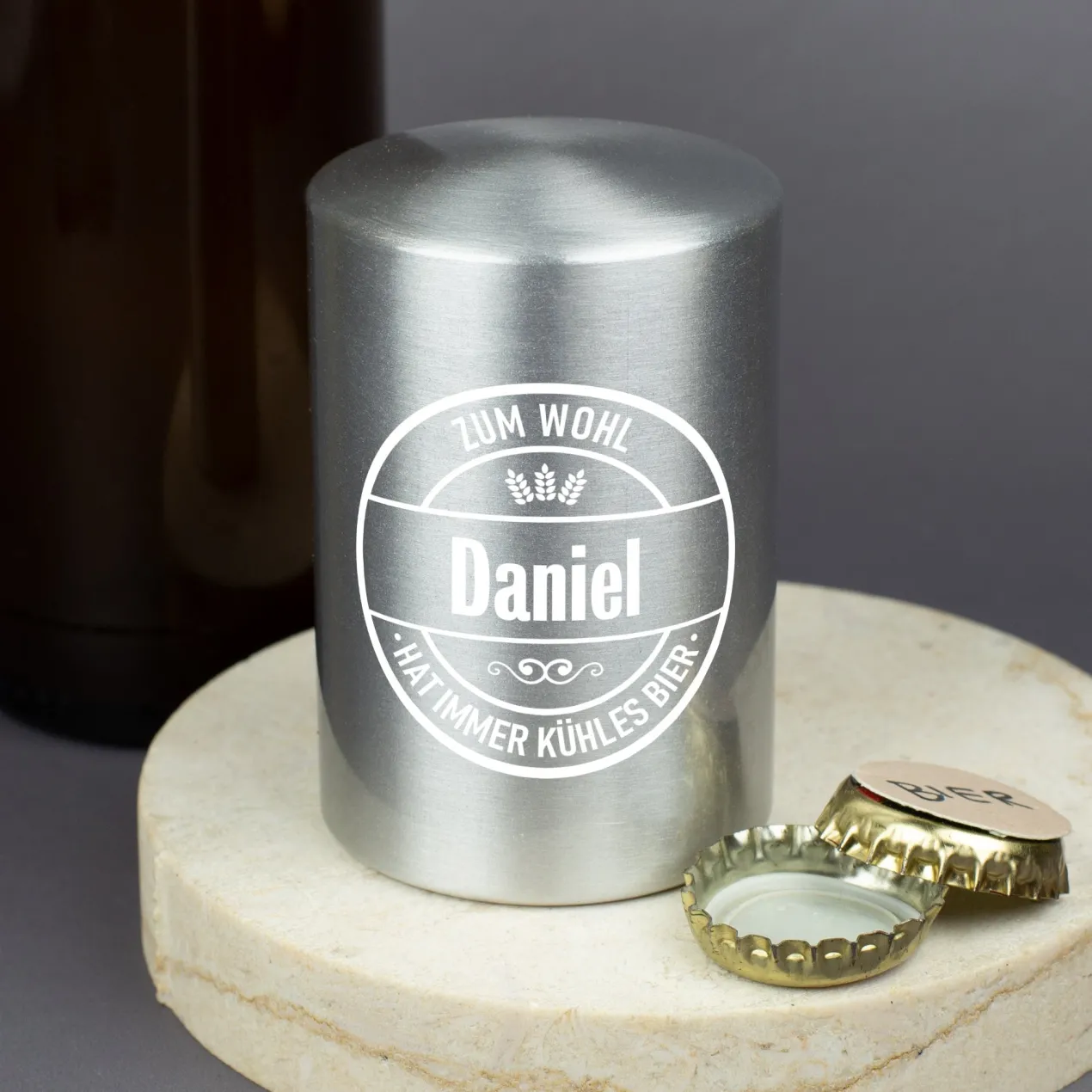 Personalisierter Push-Up Flaschenöffner mit Name & Biermotiv | Geschenk für Männer & Vatertag