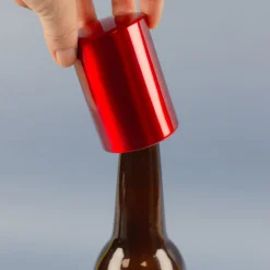 Personalisierter Push-Up Flaschenöffner mit Name & Biermotiv | Geschenk für Männer & Vatertag