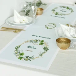 Personalisierter Tischläufer Taufe, Kommunion, Konfirmation oder Firmung mit Blätterkranz & Fischmotiv
