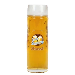 Personalisiertes Bierglas im Design einer Lederhose oder Dirndl mit Name | Oans, zwoa, gsuffa!