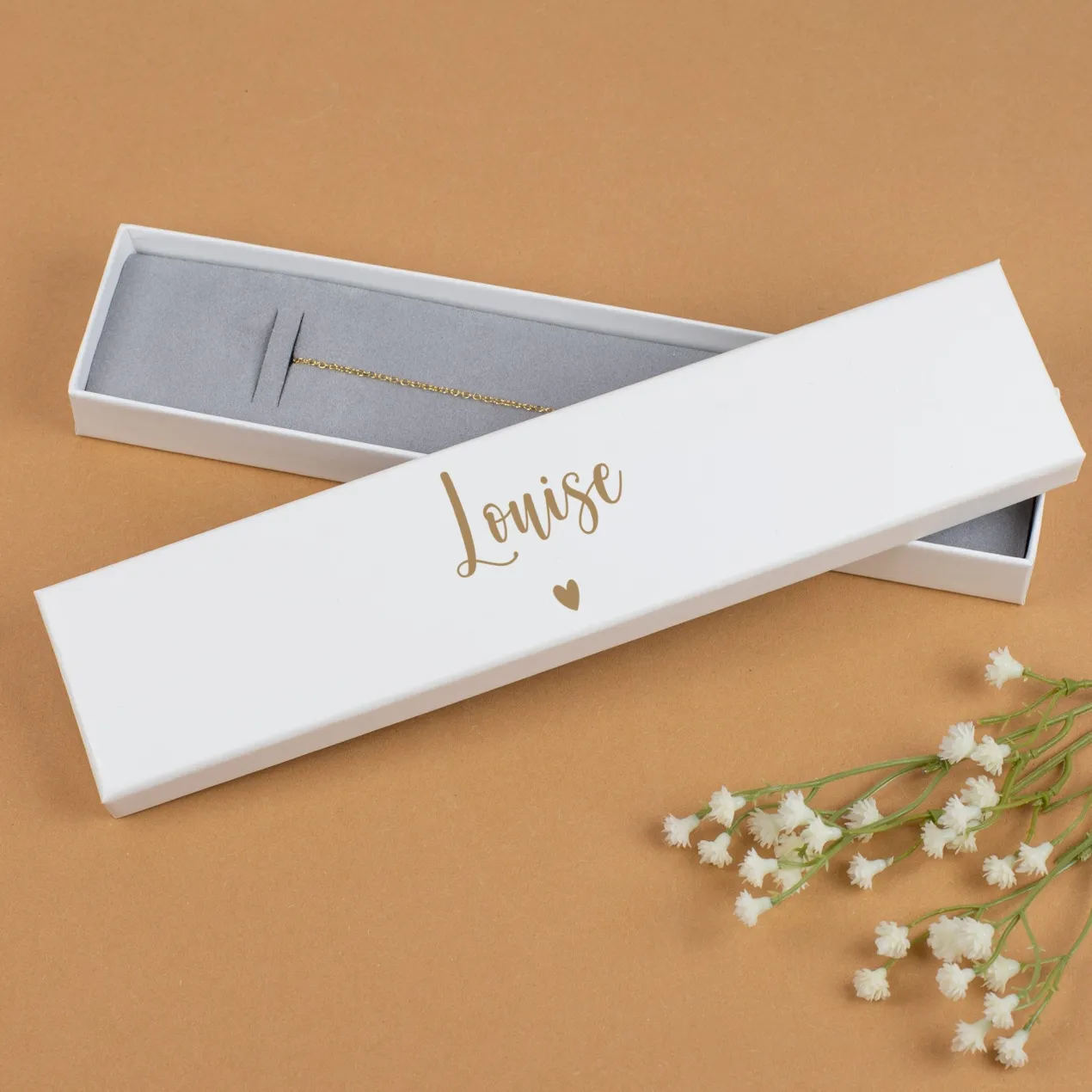 Personalisierte Schmuckverpackung mit Name & Herzsymbol | Geschenkbox für Armbänder mit Farbauswahl
