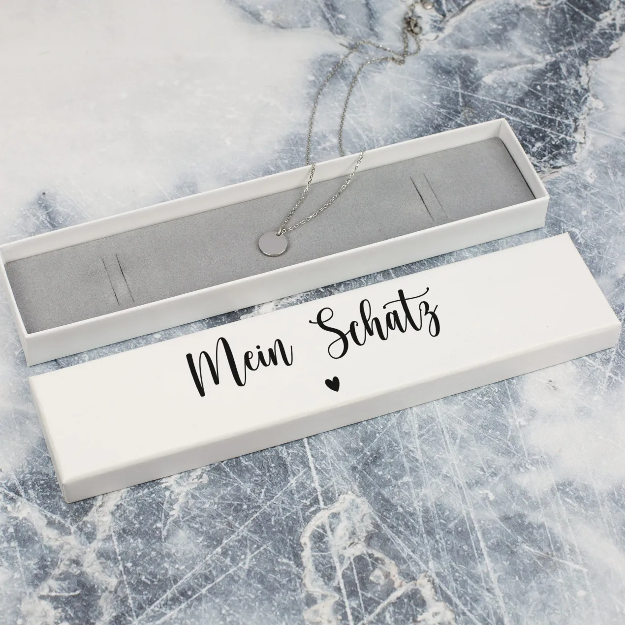 Personalisierte Schmuckverpackung mit Name & Herzsymbol | Geschenkbox für Armbänder mit Farbauswahl