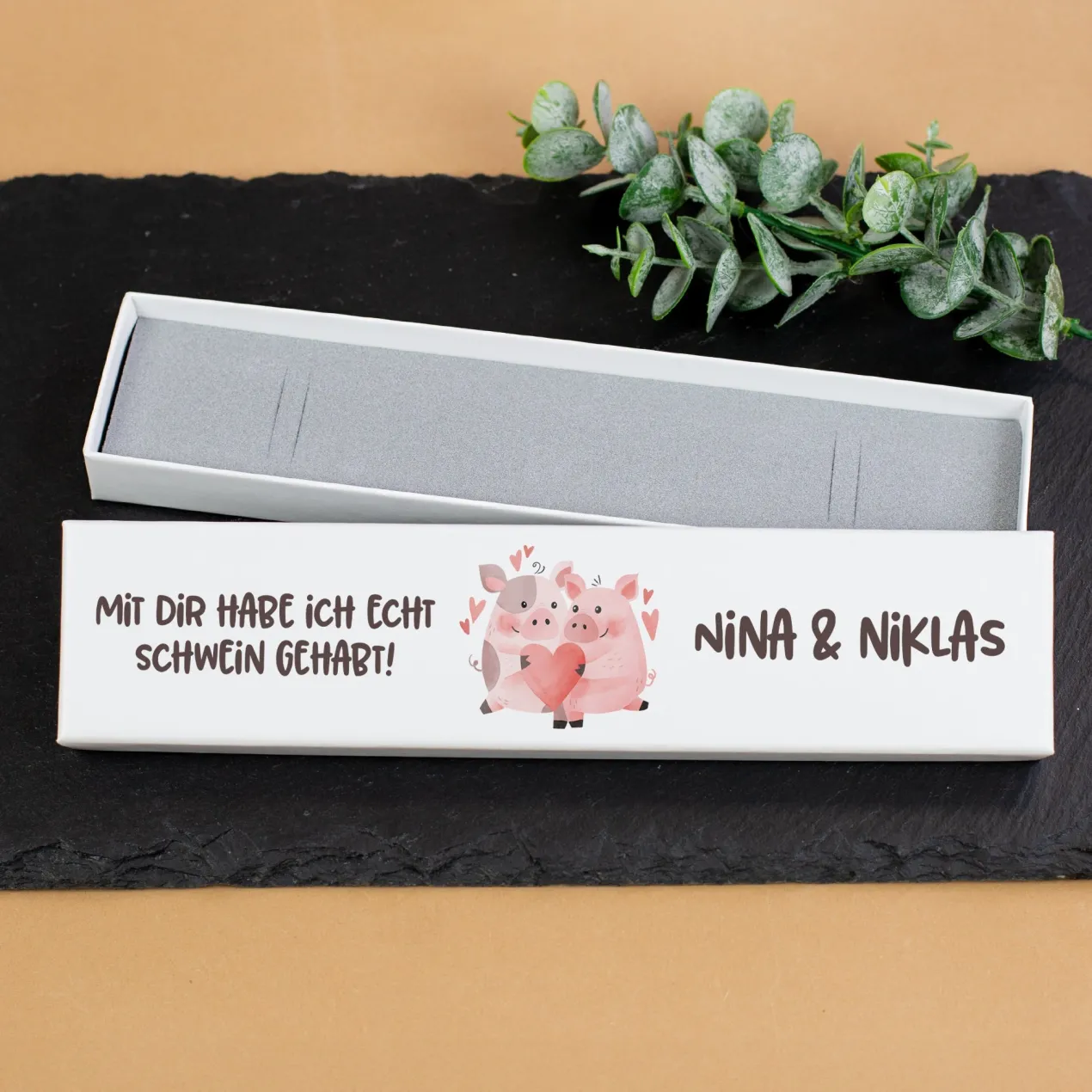 Personalisierte Schmuckverpackung mit Wunschtext 'Schwein gehabt' | Witzige Geschenkbox für Paare