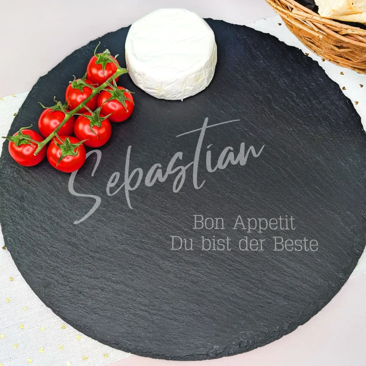 Personalisierte Servierplatte aus Schiefer mit Name und Wunschtext | Rund