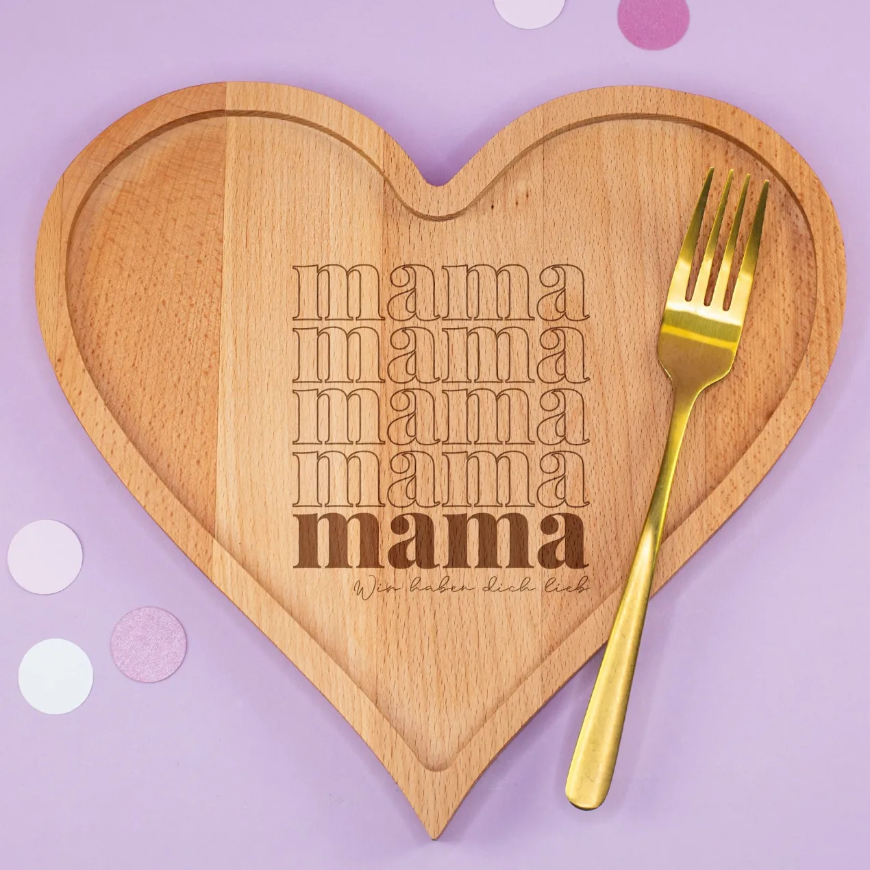 Personalisiertes Frühstücksbrettchen in Herzform aus Holz mit Gravur | Muttertagsgeschenk für Mama