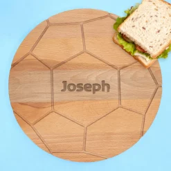 Personalisiertes Frühstücksbrettchen aus Buchenholz im Fußballdesign mit Name | Geschenk für Fußballfans