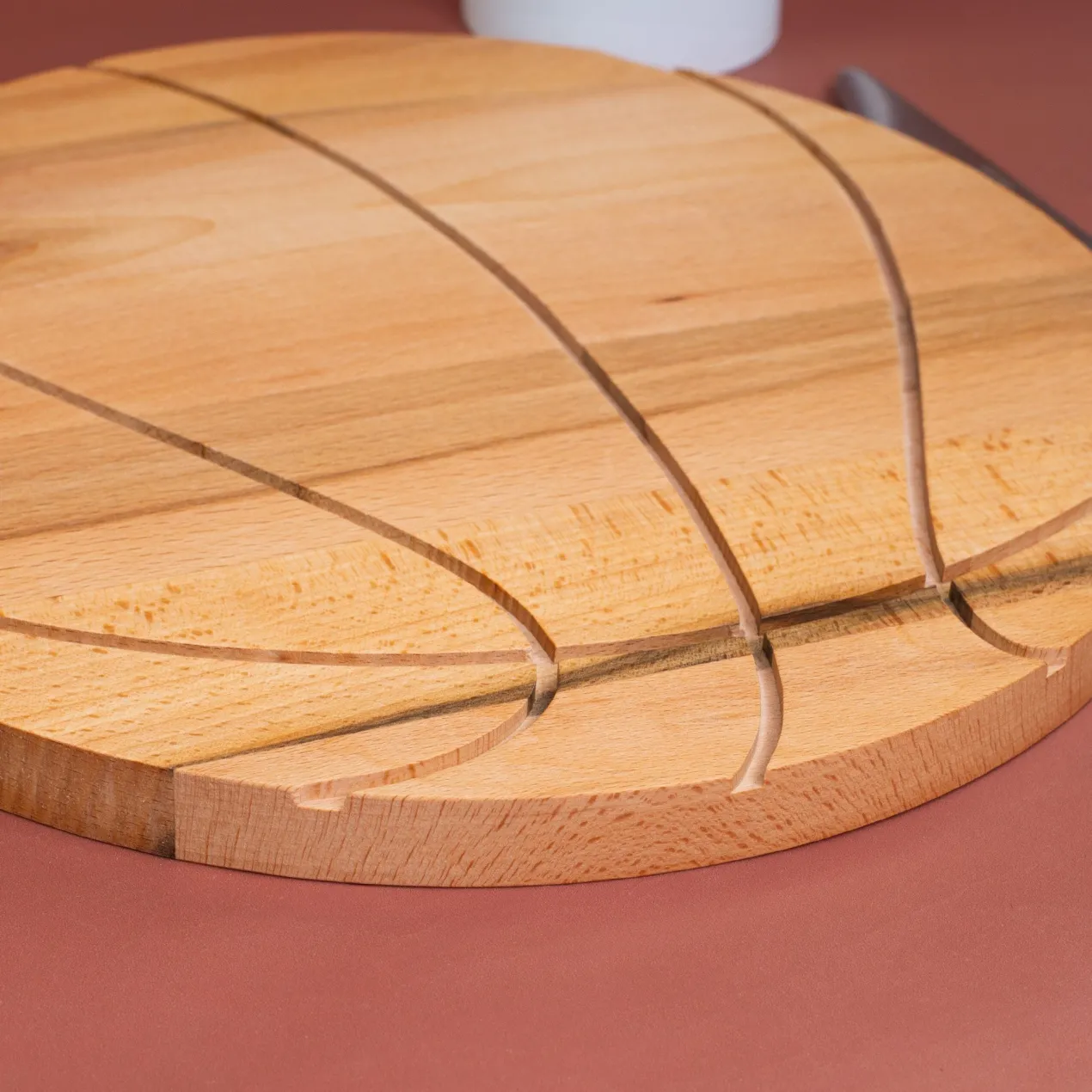 Personalisiertes Frühstücksbrettchen & Servierbrett mit Basketball-Motiv und Name aus Buchenholz
