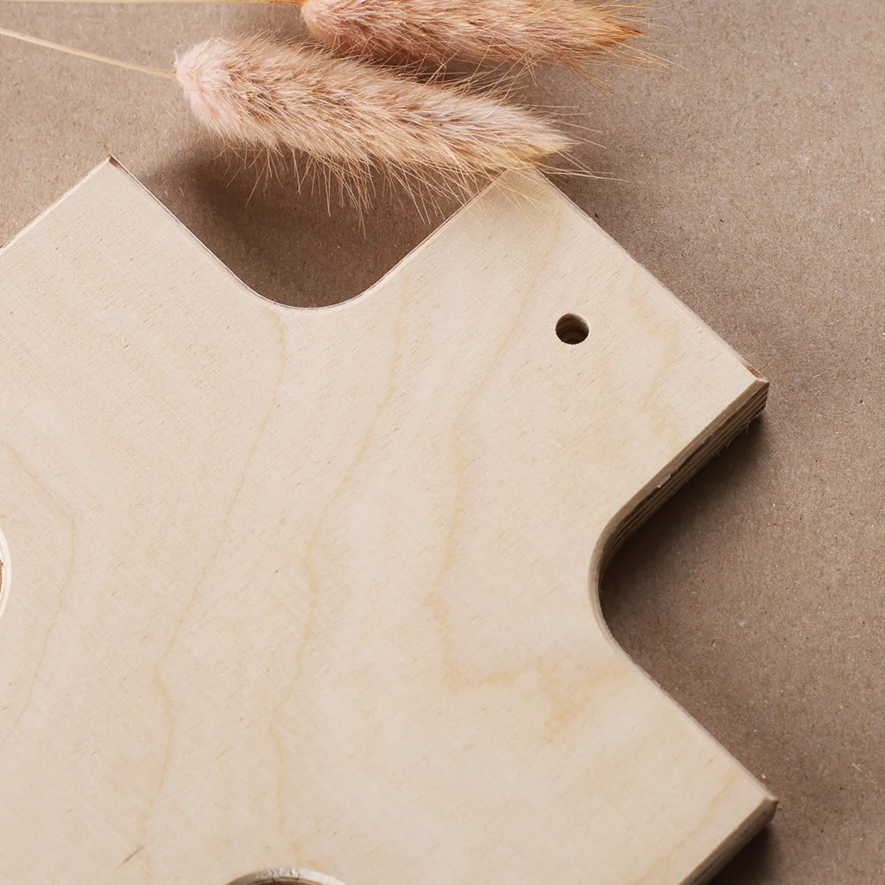 Personalisiertes Holzkreuz mit Ichthys Fisch & Blätterkranz | Geschenk für Taufe, Kommunion, Konfirmation