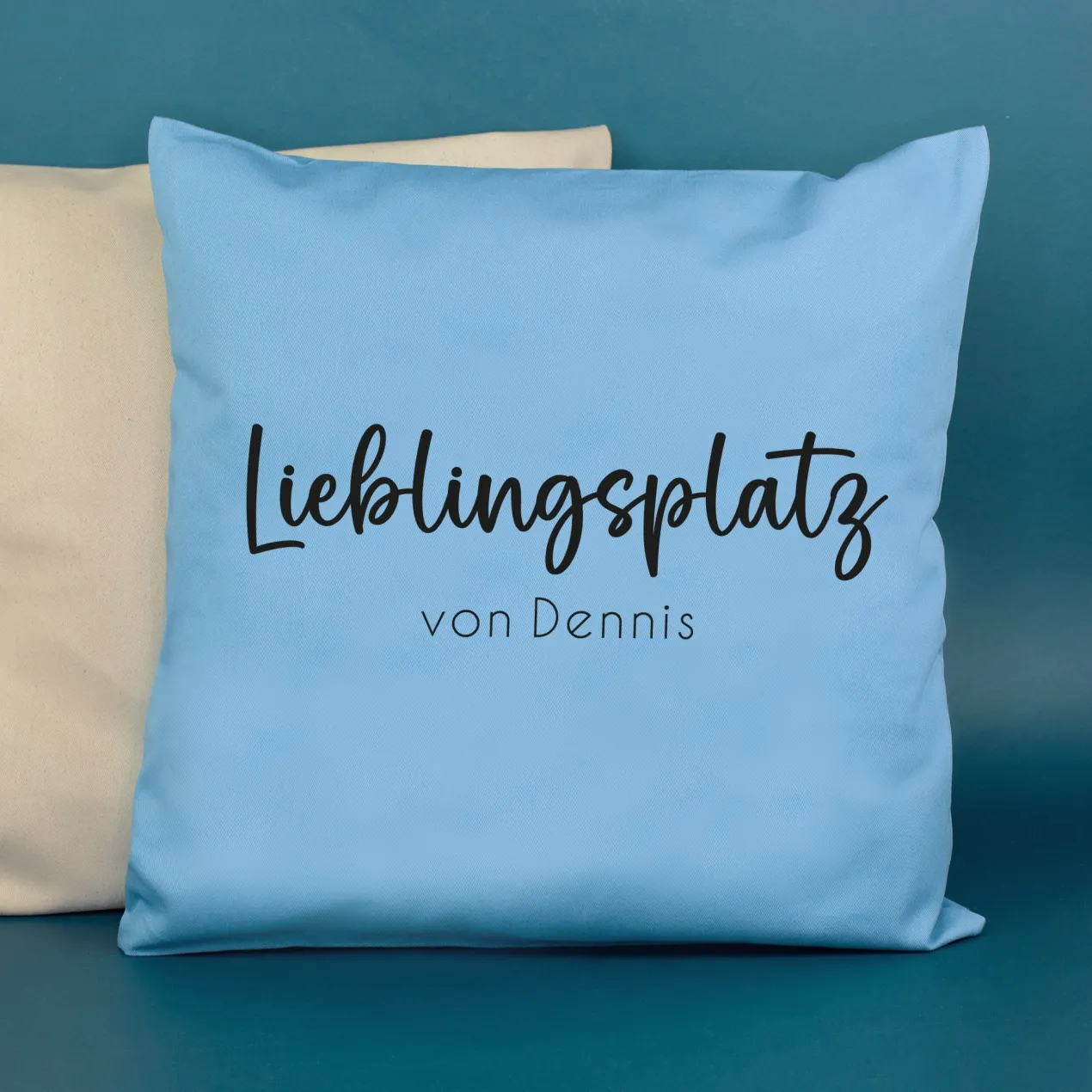 Personalisiertes Kissen 'Lieblingsplatz' mit Wunschtext | Geschenk zum Einzug & Hausbau für Wohnung