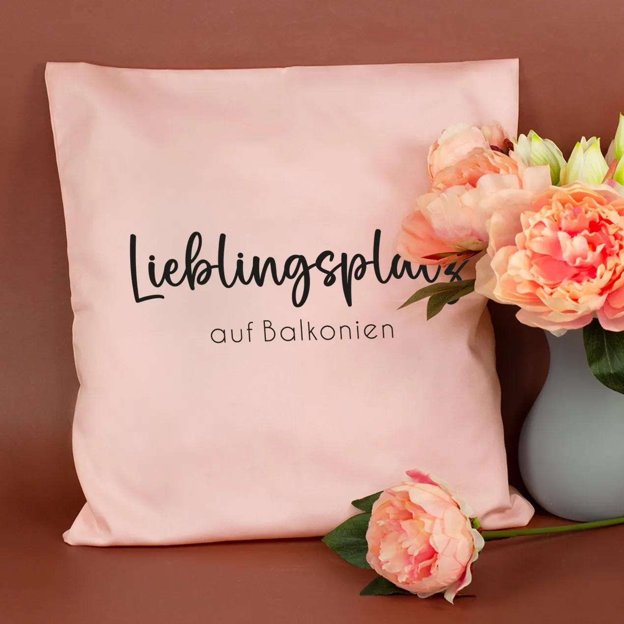 Personalisiertes Kissen 'Lieblingsplatz' mit Wunschtext | Geschenk zum Einzug & Hausbau für Wohnung