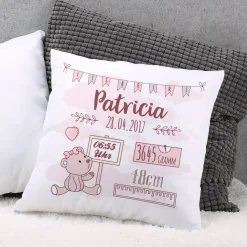 Personalisiertes Kissen zur Geburt für Mädchen als Babygeschenk