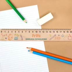 Personalisiertes Lineal aus Holz mit Name & Wunschtext | 20 cm | Schulsachen Motiv