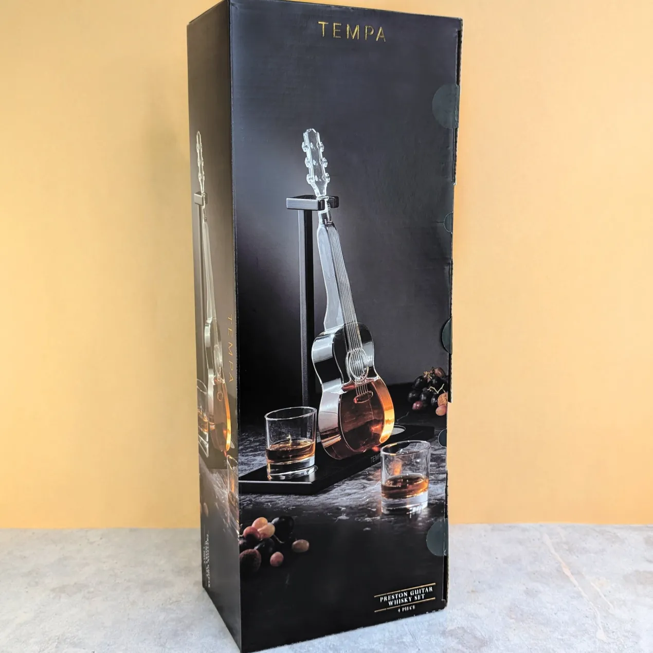 Personalisiertes Luxus Whisky Dekantierset in Gitarrenform | Dekanter Set für Musiker