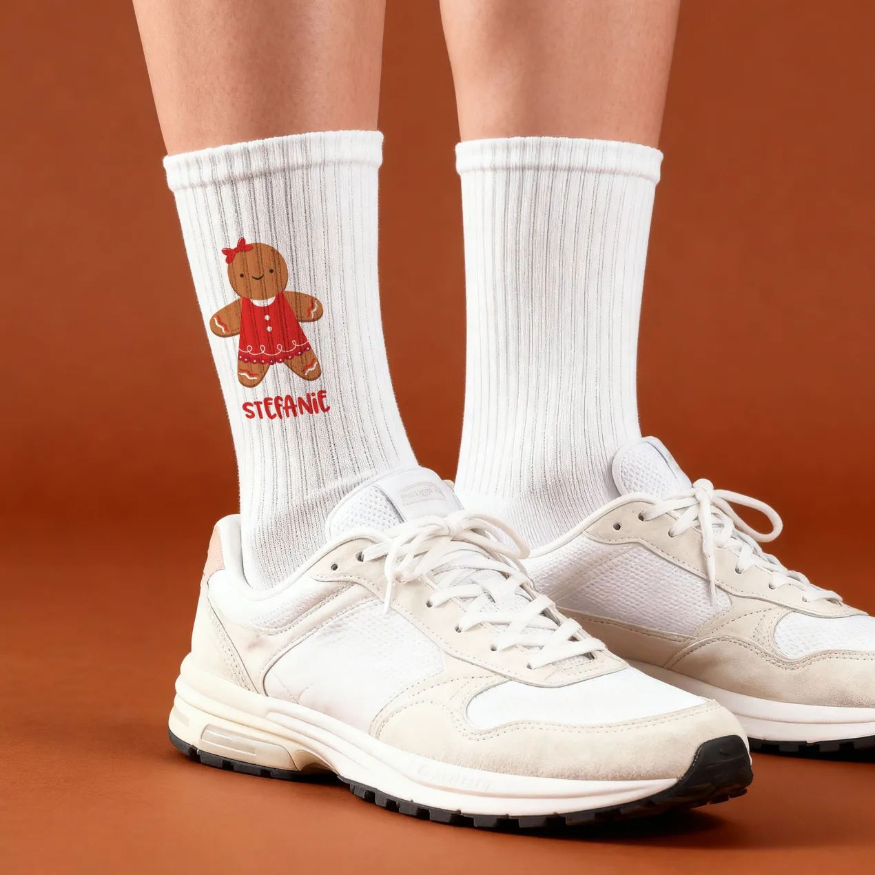 Personalisierte Socken mit Lebkuchenfrau & Lebkuchenmann | Lustiges Weihnachtsgeschenk mit Name