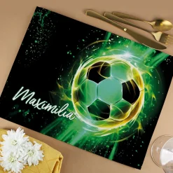 Personalisiertes Platzdeckchen aus Stoff mit Fußballmotiv und Name für Jungen und Fußballfans