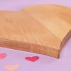 Personalisiertes Servierbrett 'Busenfreundin' aus Holz in Herzform | Geschenk für die beste Freundin