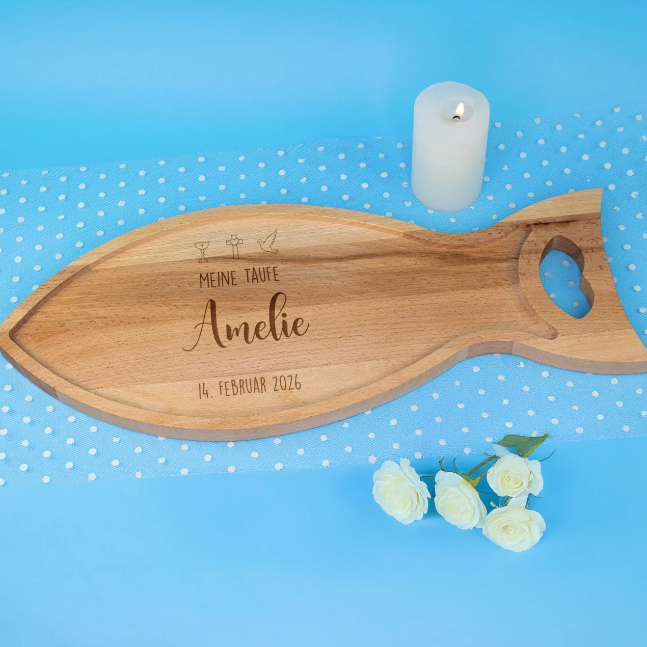Personalisiertes Servierbrett in Fischform 'Ichthys' aus Holz zur Taufe, Kommunion & Konfirmation