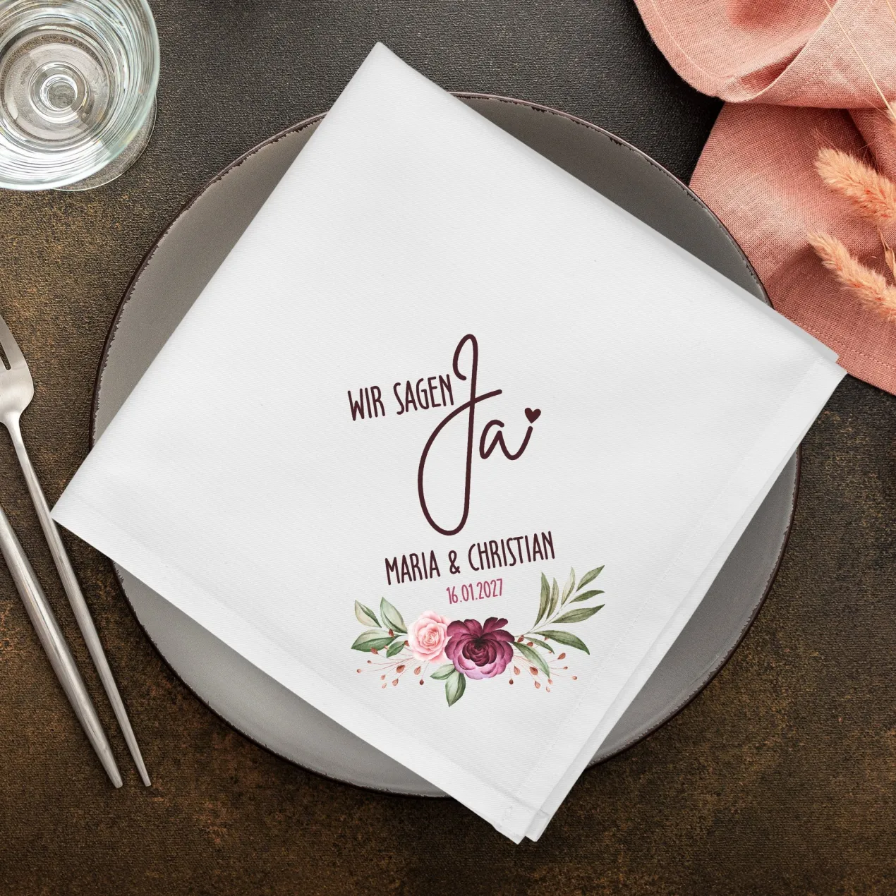 Personalisierte Stoffserviette zur Hochzeit 'Wir sagen Ja' mit Namen & Datum | Rosenmotiv Serviette