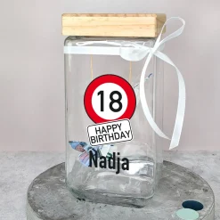 Personalisiertes Vorratsglas zum Geburtstag mit Verkehrszeichenoptik | Keksdose mit Bambusdeckel