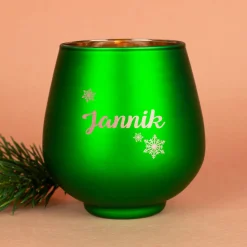 Personalisiertes Windlicht zu Weihnachten graviert mit Name & Schneeflockenmotiv in Rot oder Grün