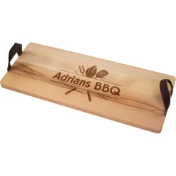 Personalisiertes XL-Servierbrett aus gedämpftem Buchenholz mit Ledergriffen – Grillmotiv & Wunschtext
