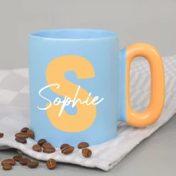 Personalisierte Tasse mit Initiale & Name | Bunter Porzellan Kaffeebecher von Ritzenhoff & Breker