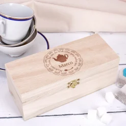 Personalisierte Teebox aus Holz mit Gravur von Name & filigranem Motiv | Geschenk für Teeliebhaber