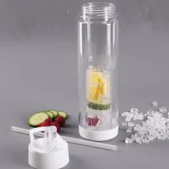 Personalisierte Trinkflasche mit Fruchteinsatz für Sport & Freizeit | Sportmaus Motiv | 740 ml