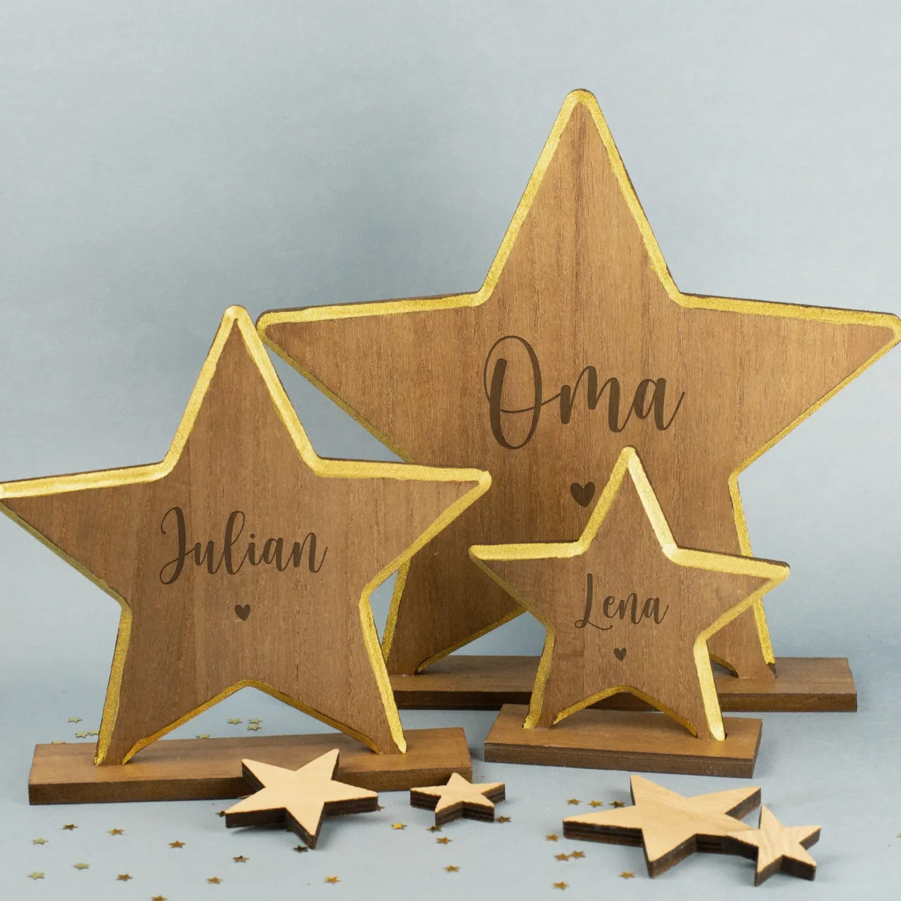 Personalisierte Weihnachtsdeko aus Holz mit Name & Herz | Engel, Stern oder Tannen Skulptur graviert