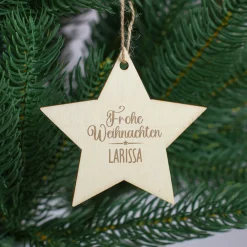 Personalisierte Weihnachtsanhänger aus Holz mit Name in 4 Formen | Christbaumschmuck & Geschenkanhänger