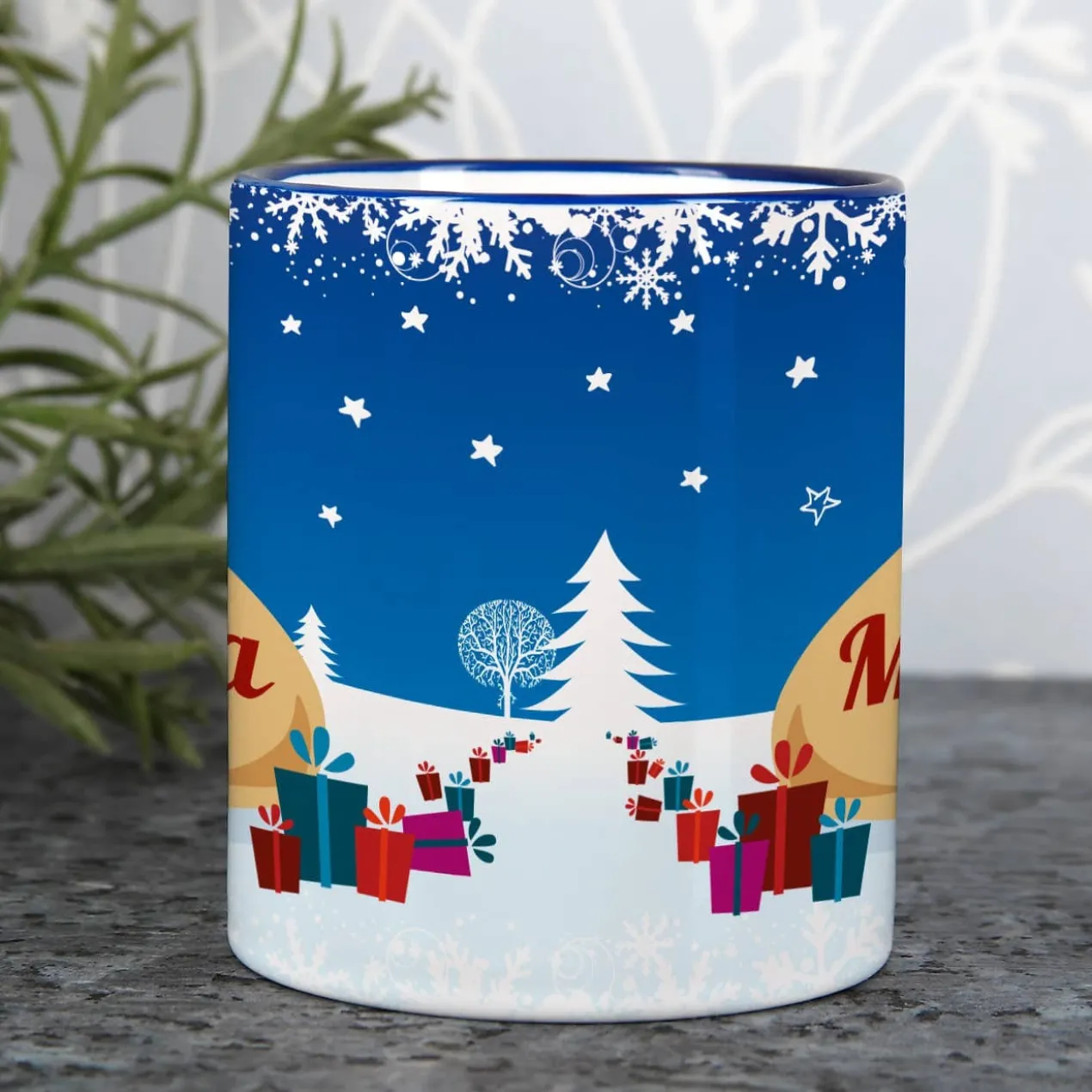 Personalisierte Weihnachtstasse mit Namen in Blau