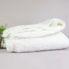 Personalisierte XXL Kuscheldecke zur Hochzeit mit Initialen und Datum | Sherpadecke 150x200cm