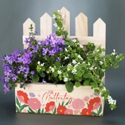 Pflanzkorb aus Holz zum Muttertag mit Blumenmotiv | Geschenkverpackung & Pflanzkiste in 3 Varianten