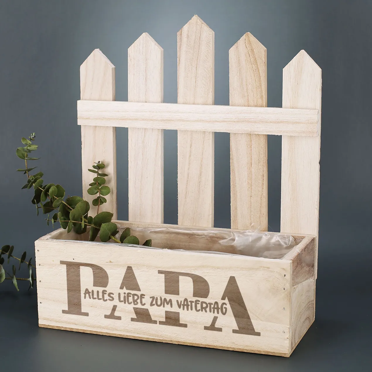 Pflanzkorb für Papa personalisiert in Zaunoptik | Holz Geschenkkorb zum Vatertag & Geburtstag