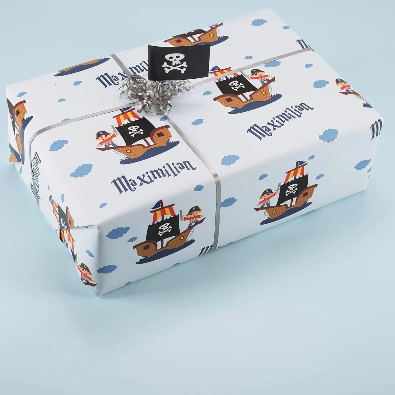 Piraten-Geschenkpapier mit Ihrem Wunschnamen
