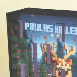 Pixel Art Adventskalender mit Rentiermotiv und Wunschtext