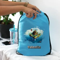 Pixel-Art Sportbeutel in hellblau mit Insel und Name