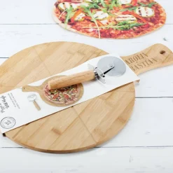 Pizzabrett - Love - mit Namensgravur zur Hochzeit oder zum Einzug