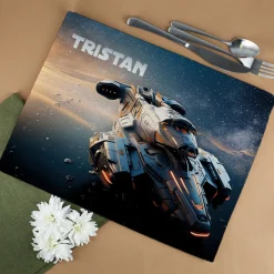 Platzdeckchen aus Stoff mit Raumschiff-Motiv und Name personalisiert für Jungen und Gamer