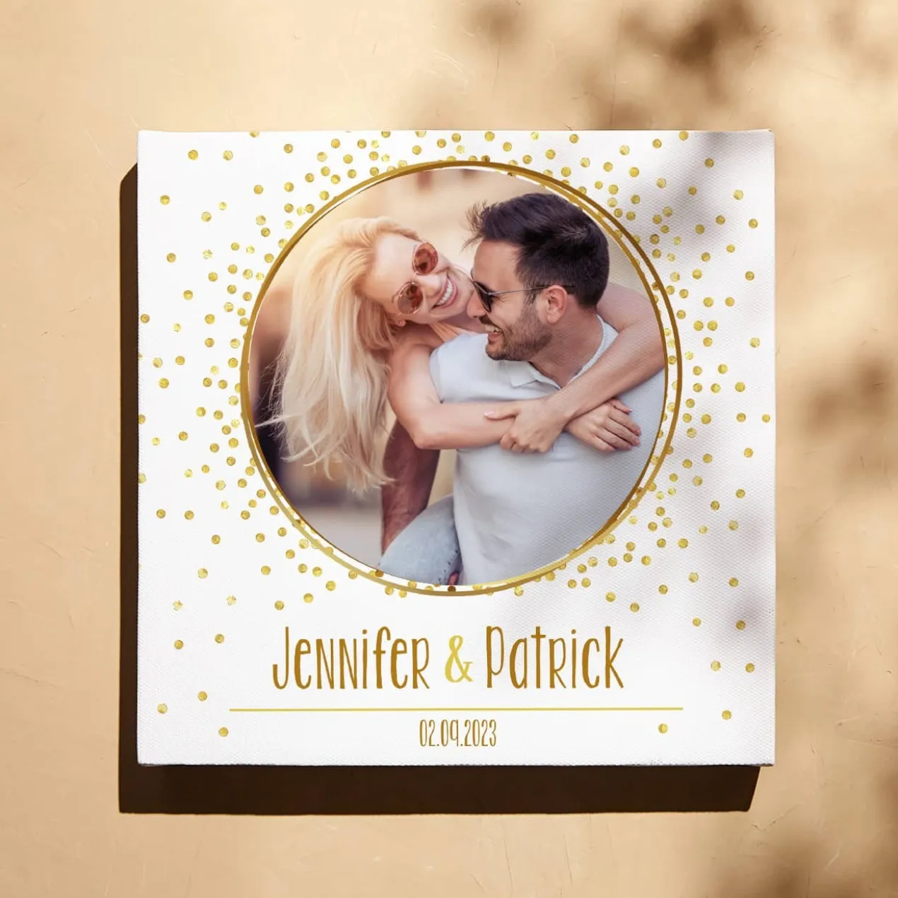 Quadratische Fotoleinwand mit goldenem Motiv zur Hochzeit