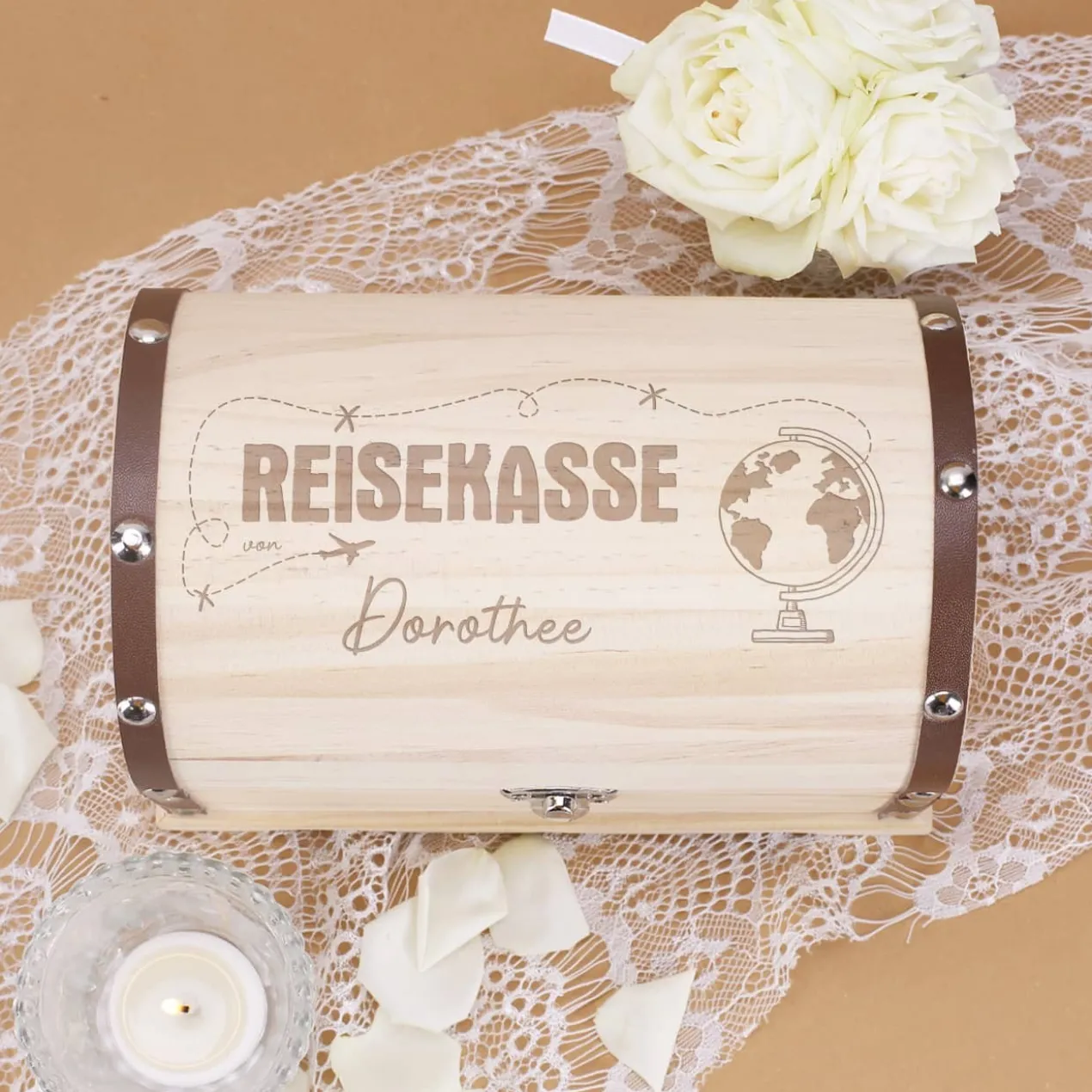 Reisekasse - große Schatztruhe mit Namensgravur