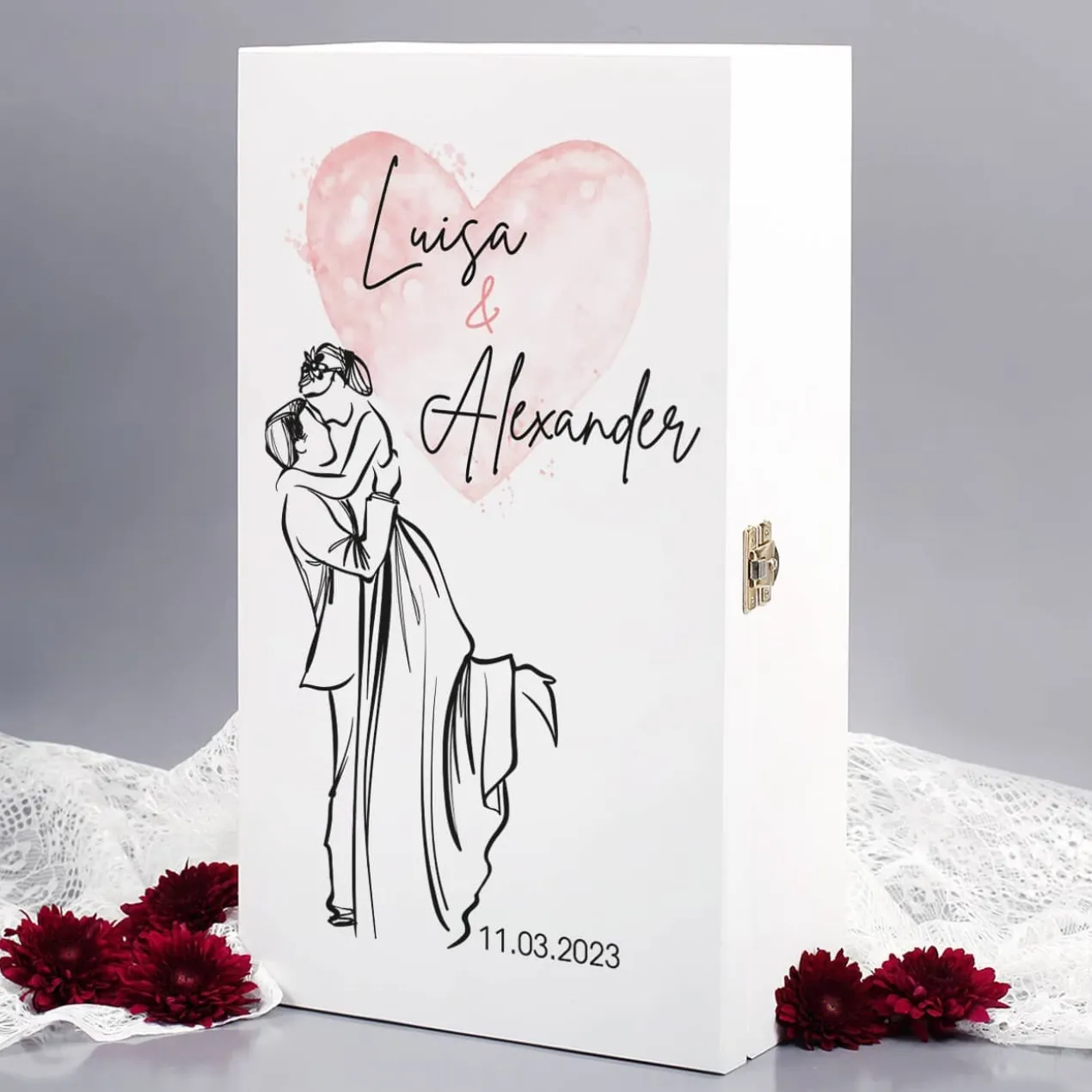 Romantisches Geschenkset zur Hochzeit mit Weingläsern und Holzbox