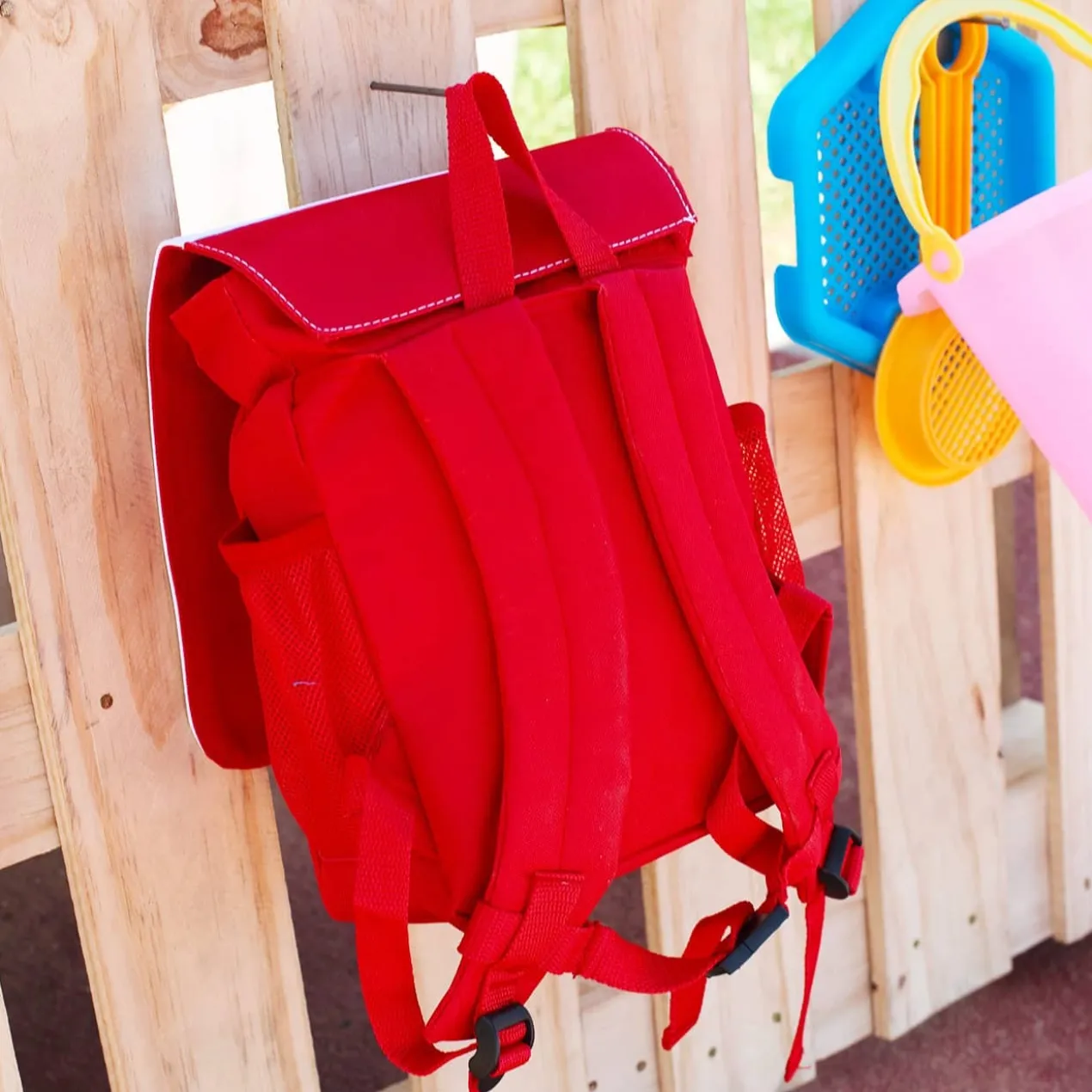 Rucksack für Kinder mit Einhorn, Regenbogen und Name