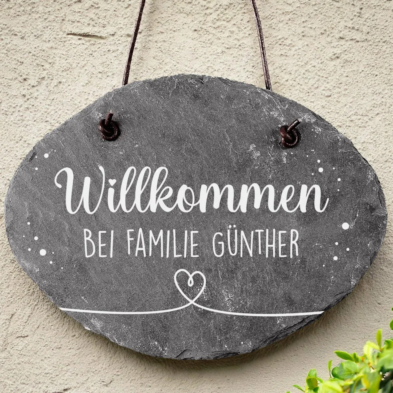 Runde Schieferplatte - Willkommen - mit Namensaufdruck