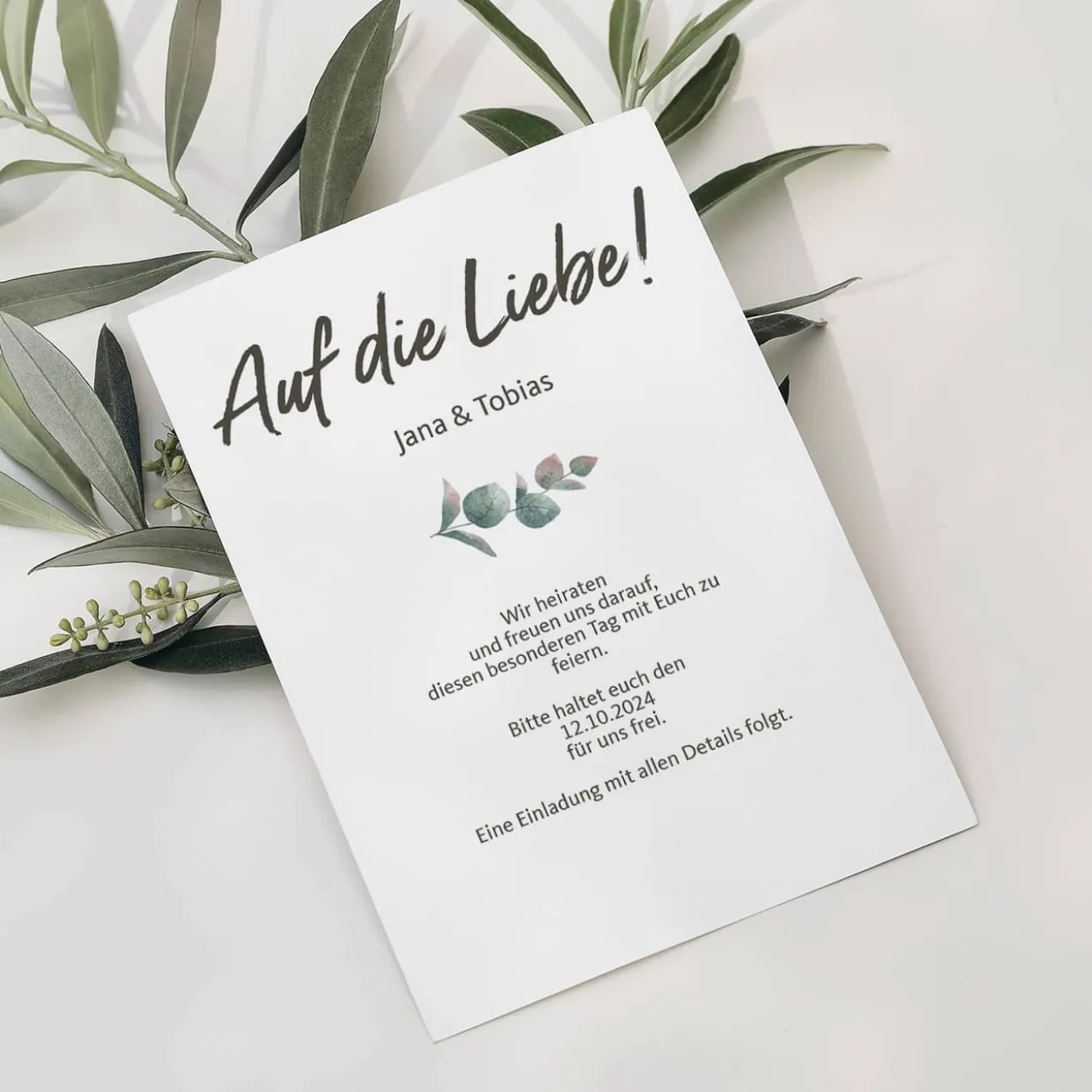 Save the Date Karte mit Eukalyptusmotiv und Foto