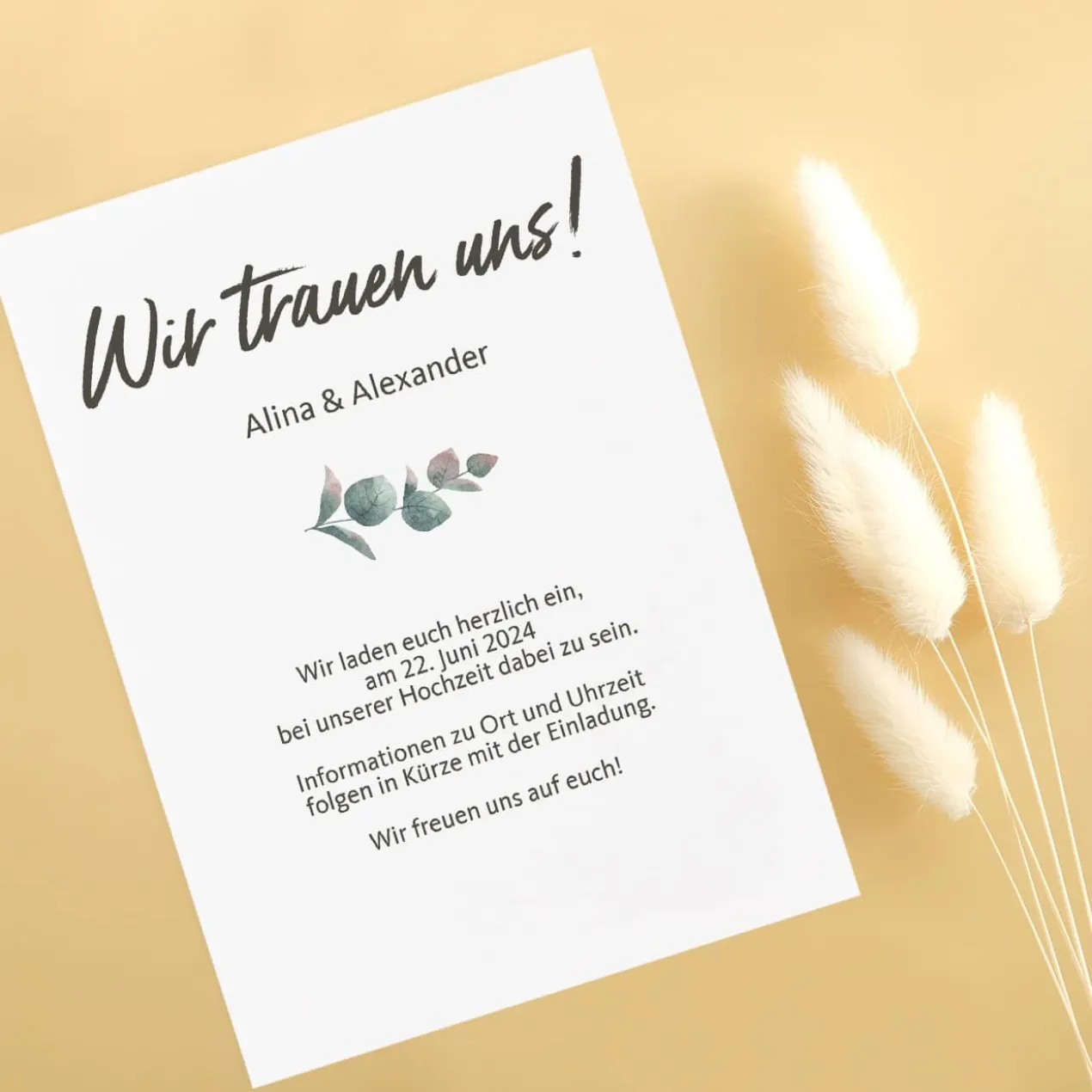 Save the Date Karte mit Eukalyptusmotiv und Foto